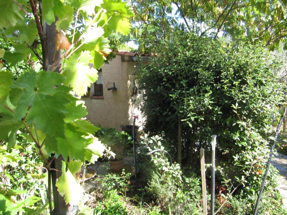 Apiflore Gareoult Exterior photo