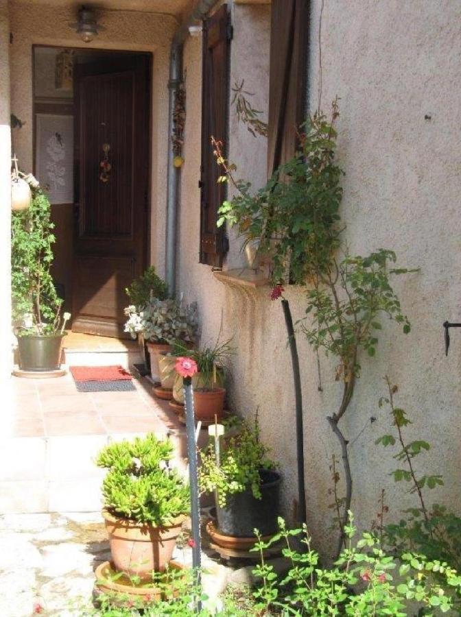 Apiflore Gareoult Exterior photo